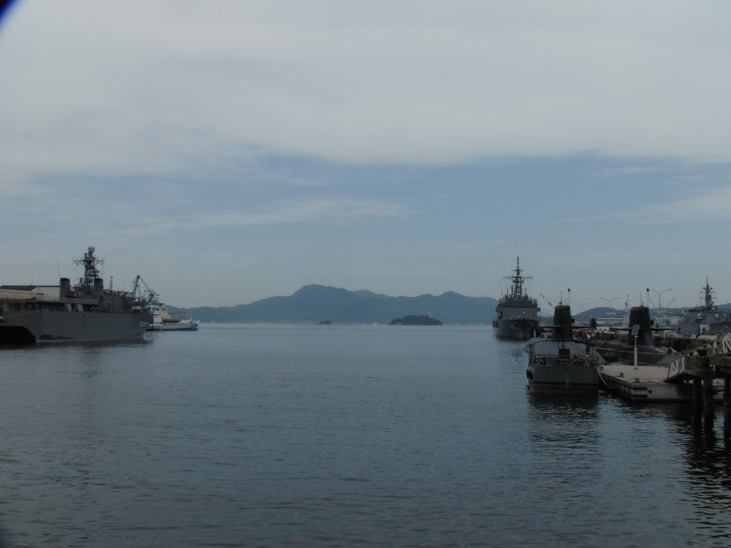 ひびきと護衛艦と潜水艦